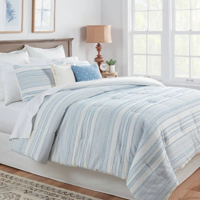 8pc Clipped Jacquard Stripe Comforter Bedding Set - Thresholdâ˘