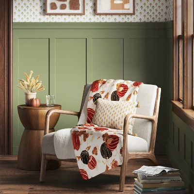 Pumpkin Printed Plush With Shearling Reverse Throw Blanket - Thresholdâ˘