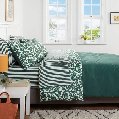 Floral Printed Microfiber Reversible Comforter & Sheets Set Dark Green - Room Essentials⢠- Image 2