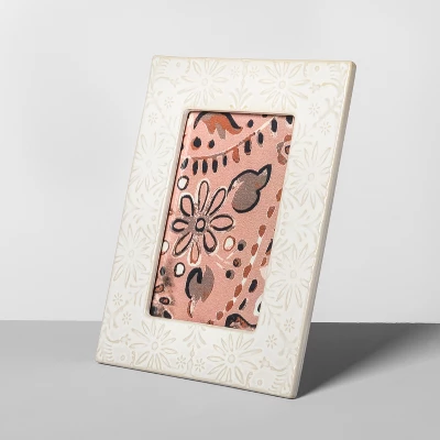 4" X 6" Embossed Ceramic Frame White - Opalhouseâ˘