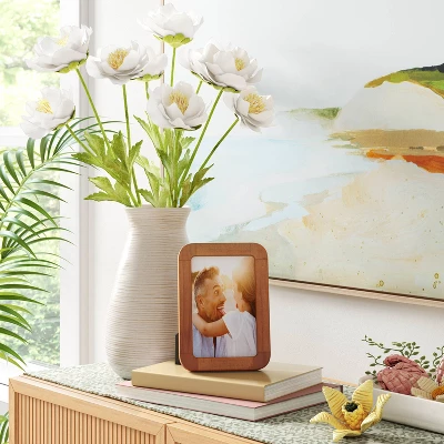 Rounded Corner Medium Wood Single Image Table Frame Brown - Thresholdâ˘