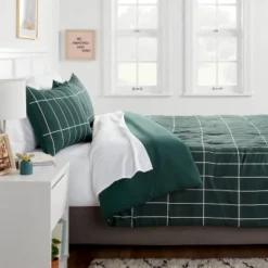 Grid Print Microfiber Reversible Comforter & Sheet Set Dark Green - Room Essentialsā¢